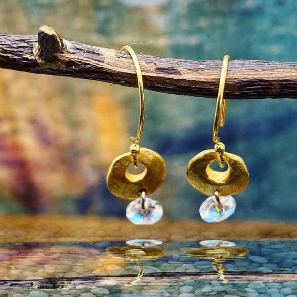 Matana handmade 24k gold and crystal earrings - Picture 2 of 6